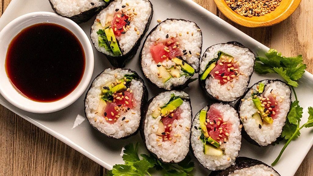 Spicy Tuna and Avocado Roll