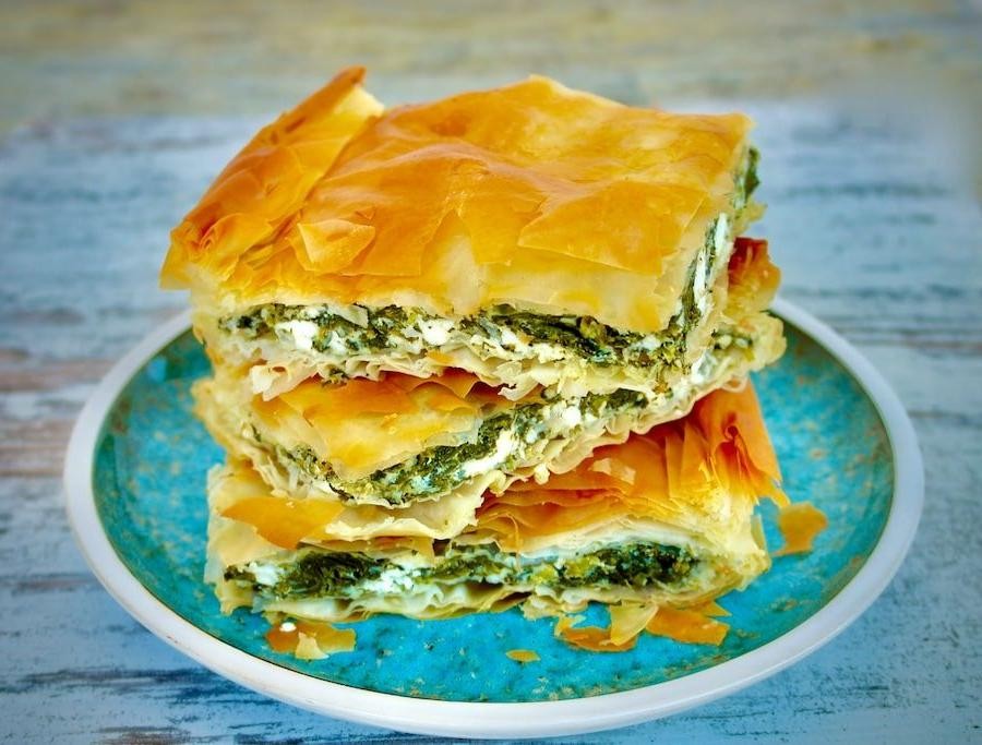 Spinach and Feta Phyllo Dough Breakfast Pie