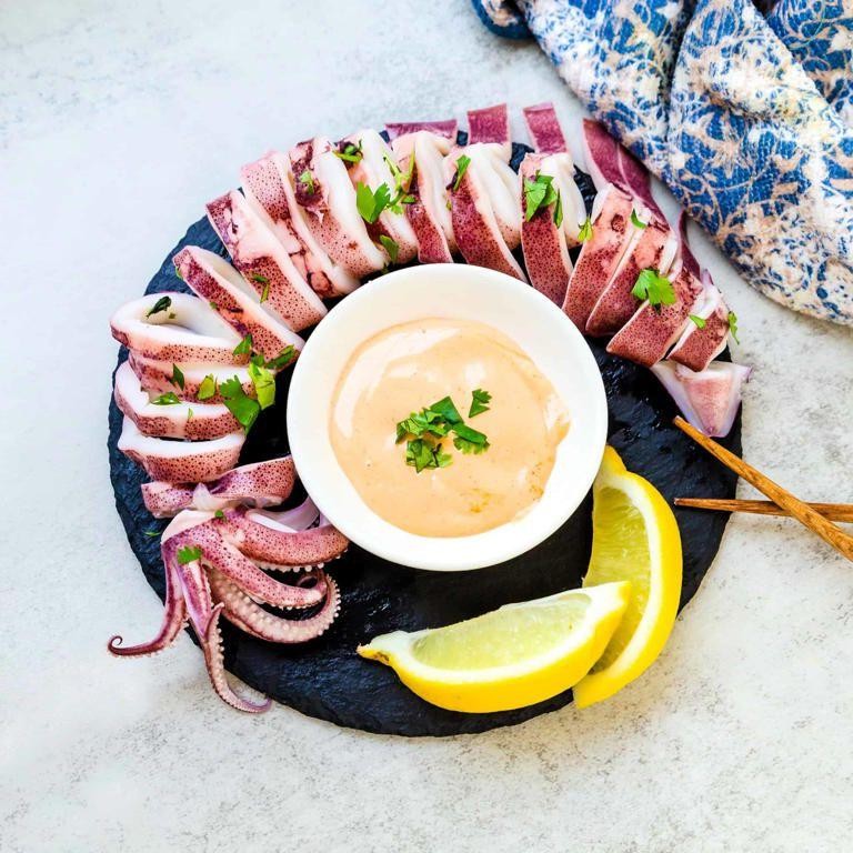 Squid Sashimi with Spicy Mayo