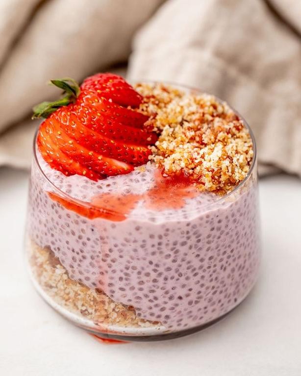 Strawberry Chia Pudding