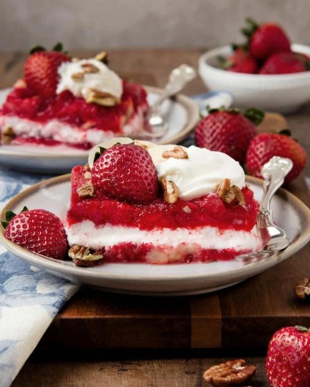 Strawberry Jello with Sour Cream