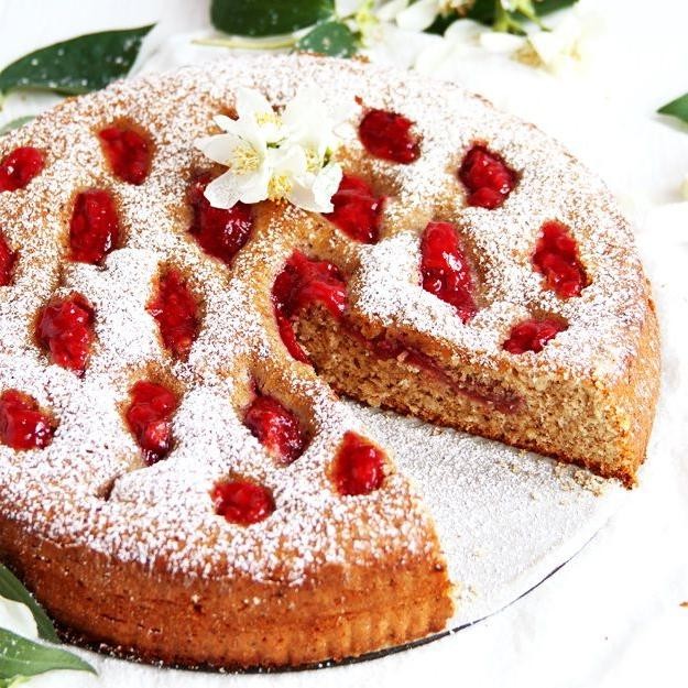 Strawberry Linzertorte