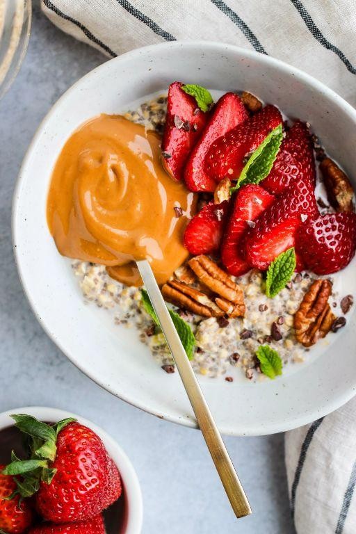 Strawberry Vanilla Low Calorie Oatmeal