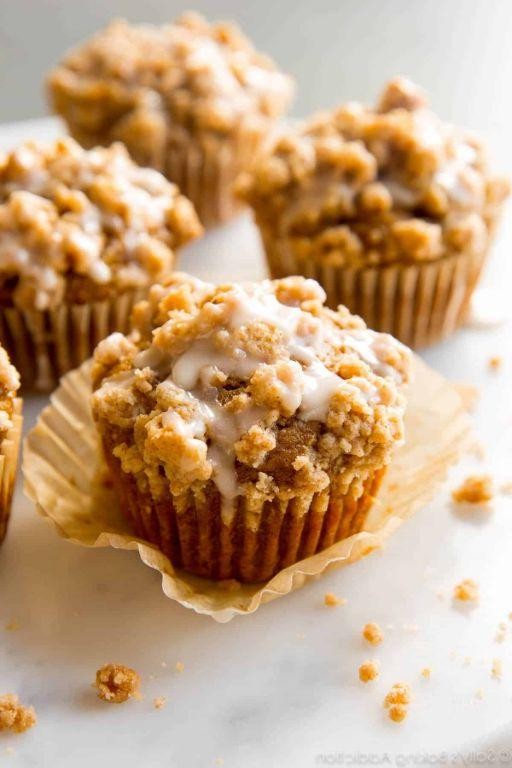Streusel Topped Pumpkin Muffins