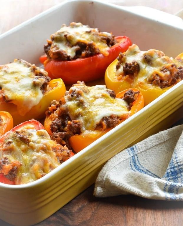 Stuffed Peppers with Rice and Ground Beef
