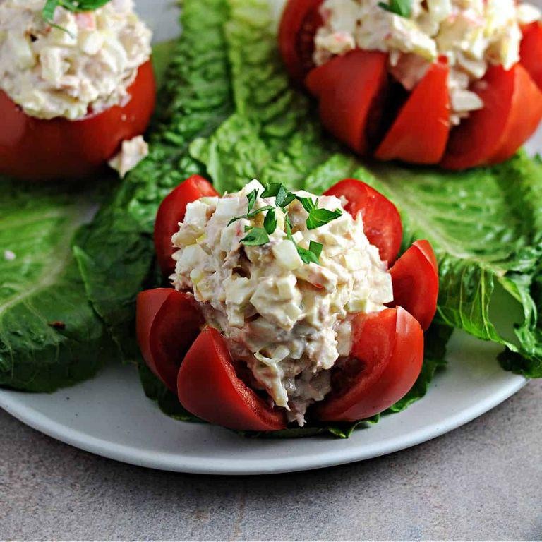 Stuffed Sliced Tomatoes with Tuna