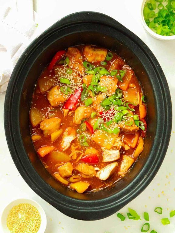 Sweet and Sour Chicken Slow Cooker Stew