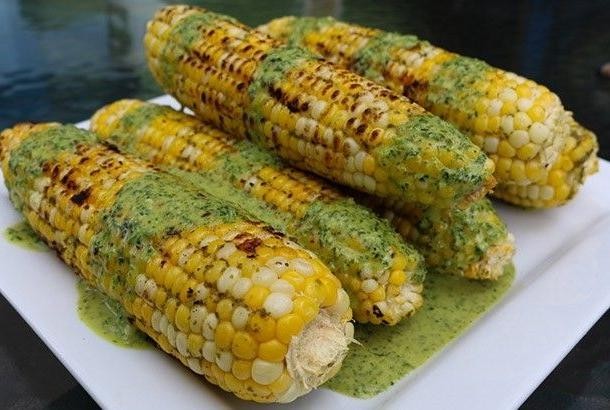 Tahini Drizzled Grilled Corn