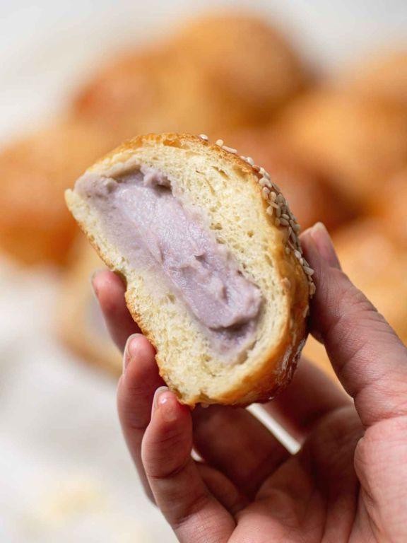 Taro Custard Buns