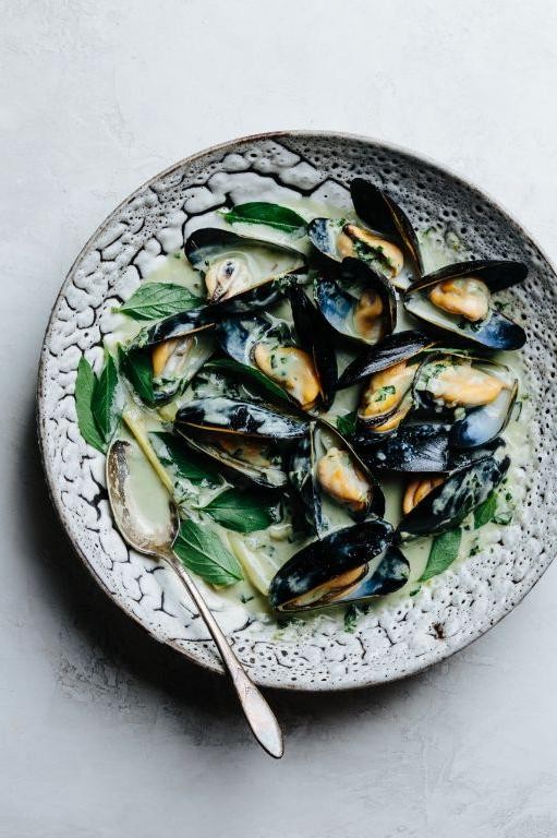 Thai Green Curry Mussels