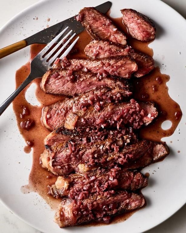 Thin Sirloin Steak with Red Wine Reduction