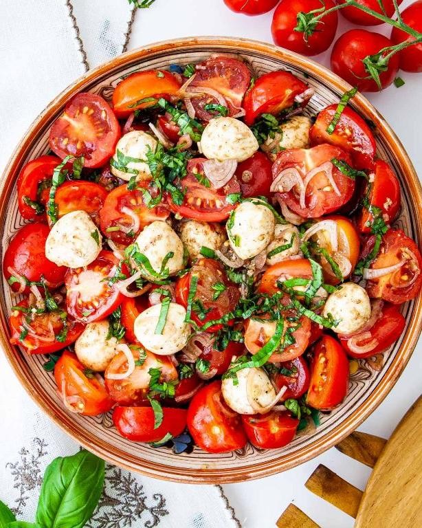 Tomato and Basil Salad