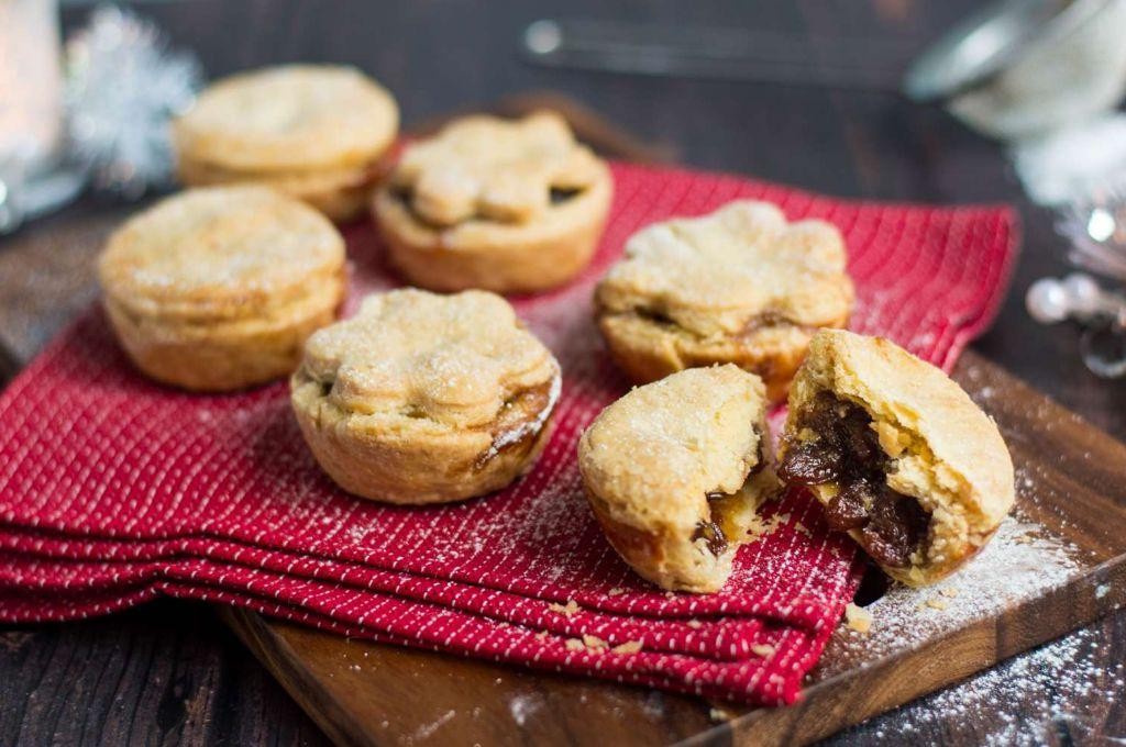 Traditional English Christmas Pie