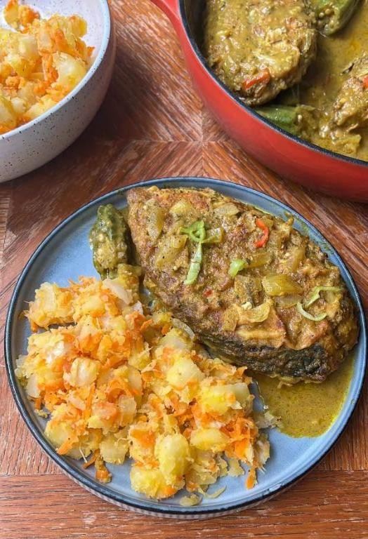 Triggerfish Curry with Coconut Milk