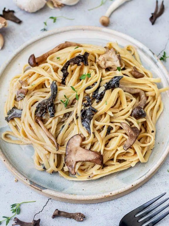 Trumpet Mushroom Pasta with Truffle Oil