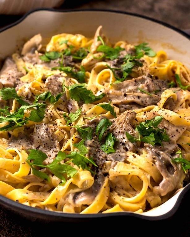 Trumpet Mushroom and Chicken Alfredo