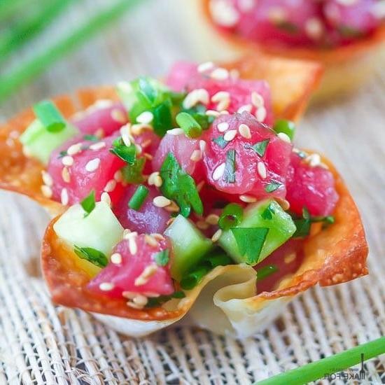 Tuna Tartare with Avocado and Crispy Wontons