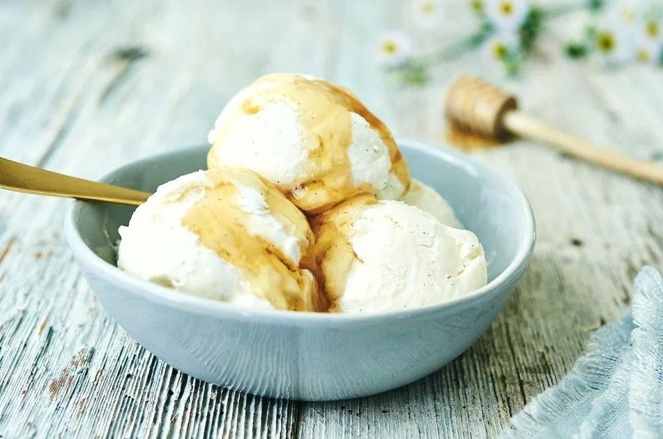 Vanilla Bean Frozen Yogurt