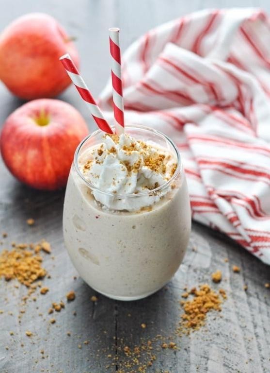 Vanilla Protein Apple Pie Smoothie