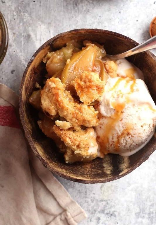 Vegan Apple Cobbler