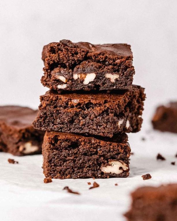 Vegan Carob Powder Brownies