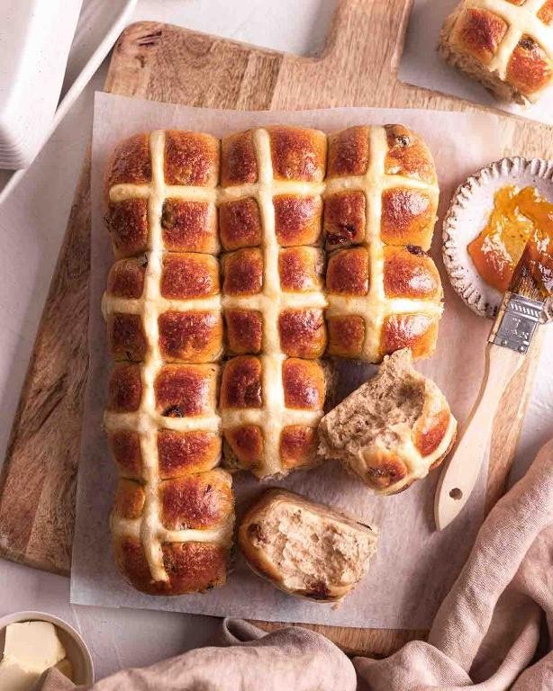 Vegan Hot Cross Buns