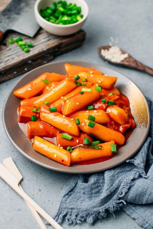 Vegan Korean Rice Cakes in Spicy Sauce