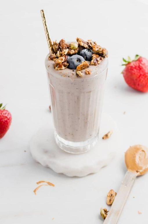 Vegan Peanut Butter and Jelly Smoothie