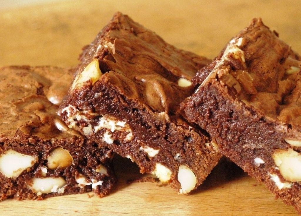 White Chocolate Macadamia Nut Brownies