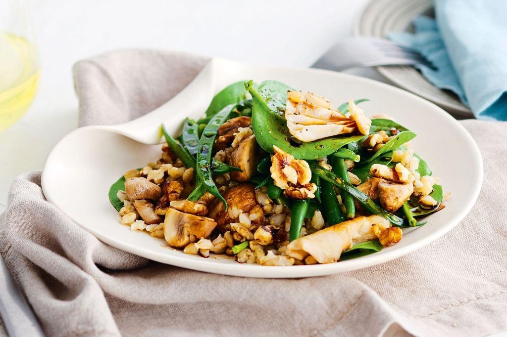 White Mushroom and Walnut Salad