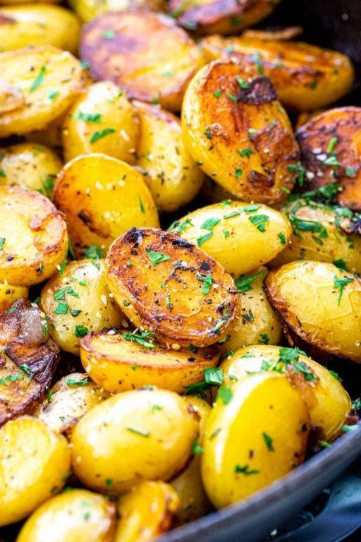 Yukon Gold Potato Skillet with Garlic and Thyme