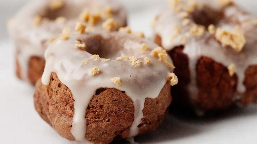 Bisquick Maple Glazed Donuts