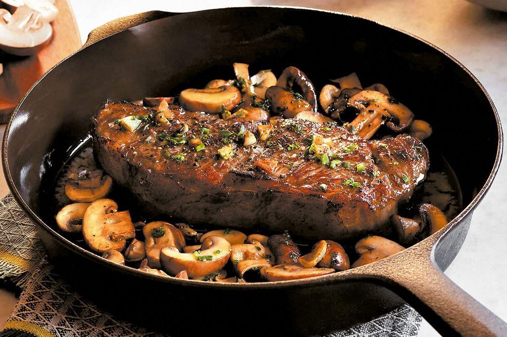 Bistec con Hongos