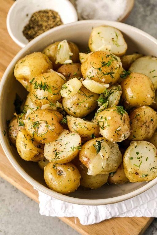 Boiled Potatoes with Roasted Garlic