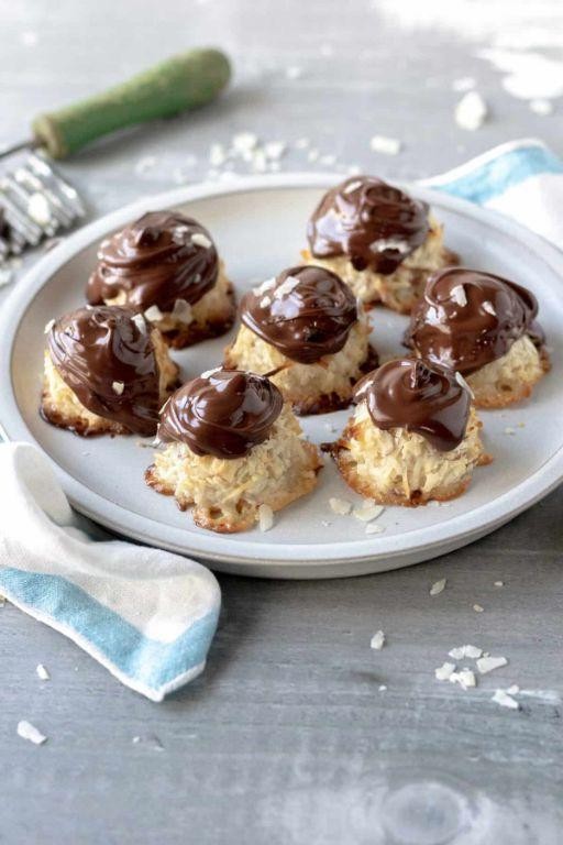 Chocolate Coconut Macaroons with Almonds