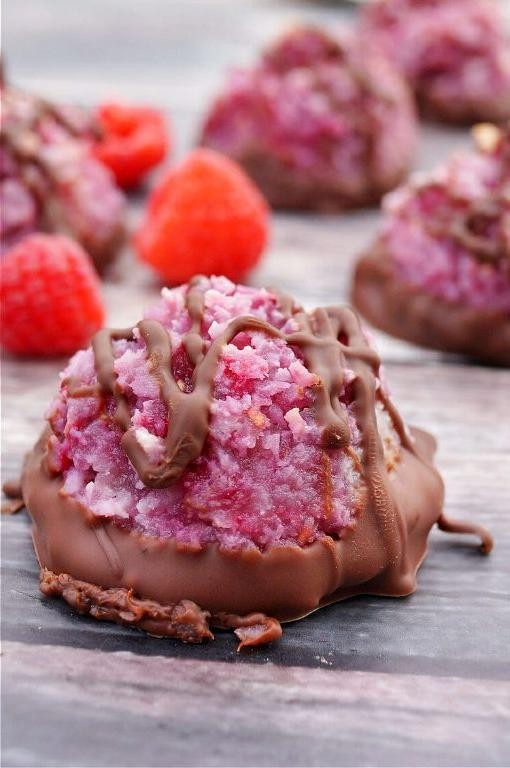 Chocolate Coconut Macaroons with Raspberry