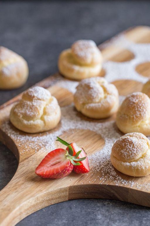 Classic Cream Puffs