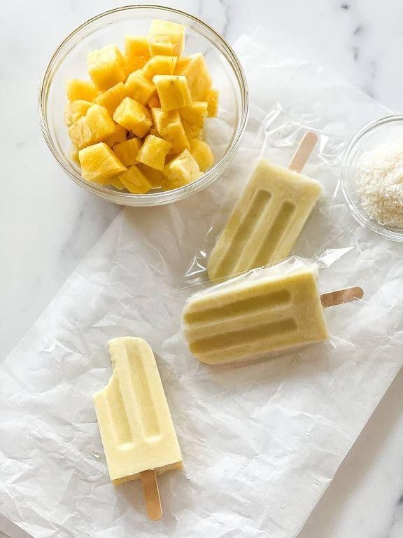 Frozen Pineapple and Coconut Popsicles