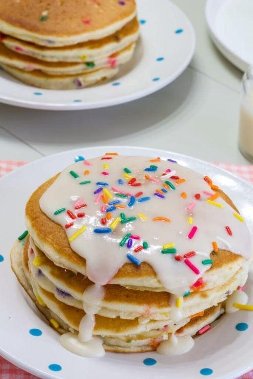 Funfetti Cake Mix Pancakes