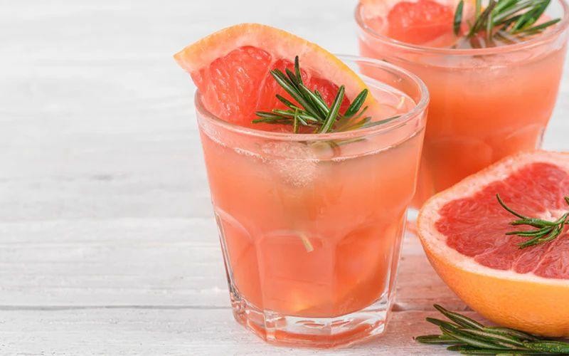 Grapefruit and Rosemary Detox Juice