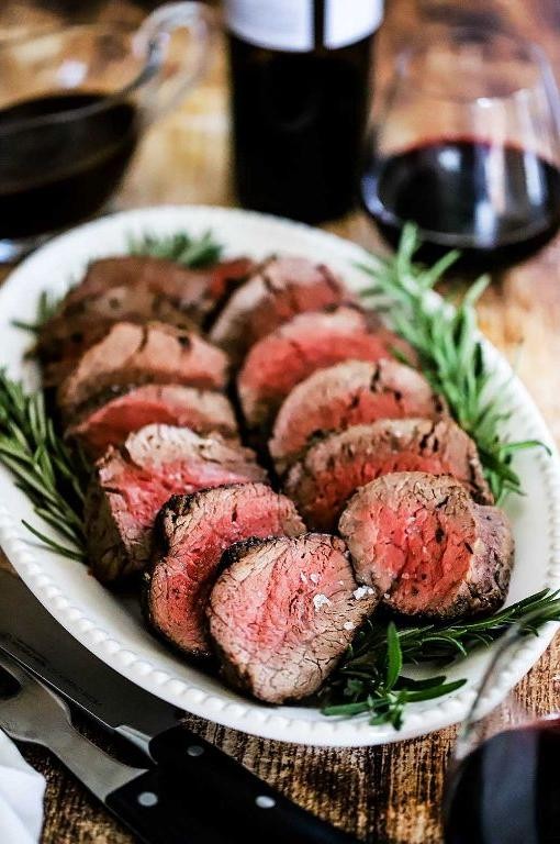 Grilled Beef Tenderloin with Red Wine Reduction