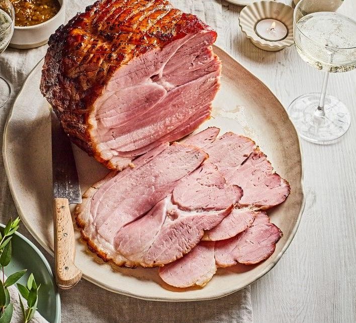 Honey Baked Ham with Spiced Rum Glaze