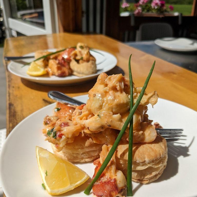 Lobster Volauvent with Garlic Butter