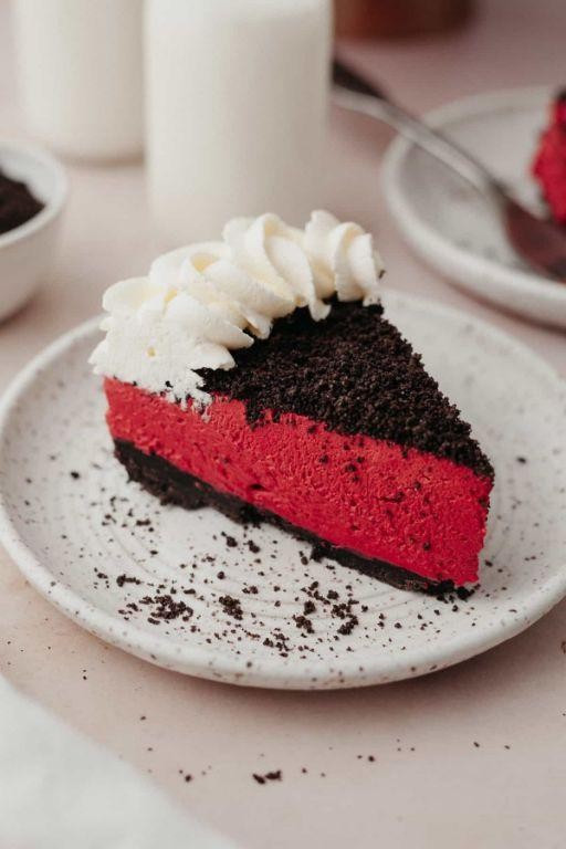 Oreo Red Velvet Pie