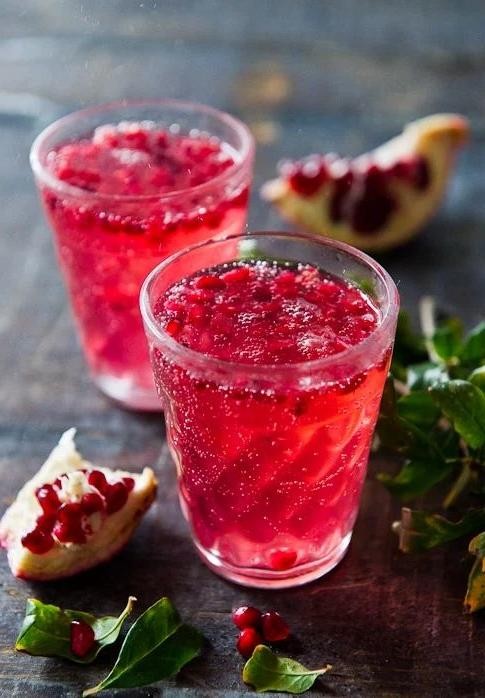 Pomegranate Juice Spritzer