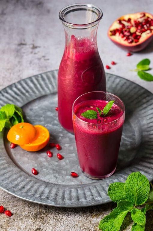 Pomegranate and Beet Detox Juice