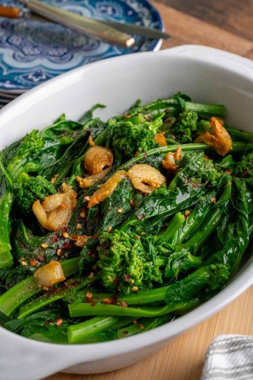 Rapini with Chili Flakes and Olive Oil