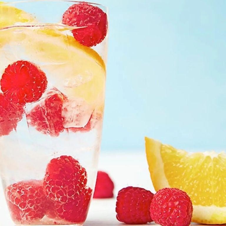 Raspberry and Lemon Detox Juice