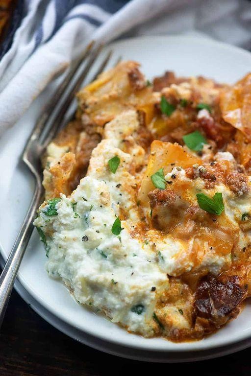 Rich Hamburger and Cabbage Lasagna