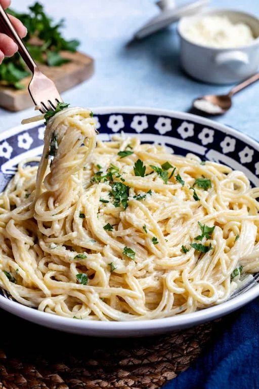 Spaghetti with Alfredo Sauce